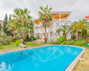 Продажа шикарного дома с бассейном и с видом на море