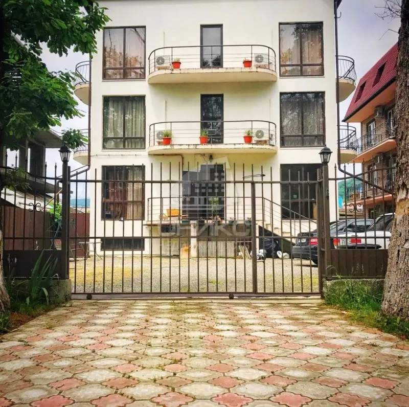 Гостевой дом 700 кв.м.