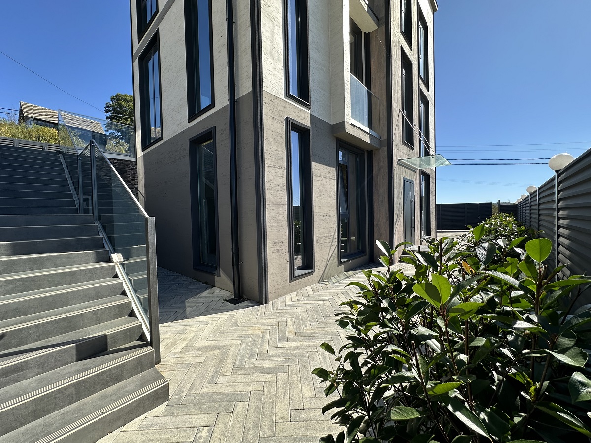 Дом для жизни и сдачи в аренду