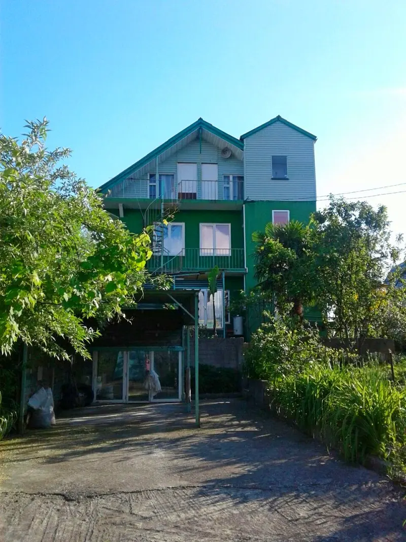 Дом в Сочи у моря в Вардане