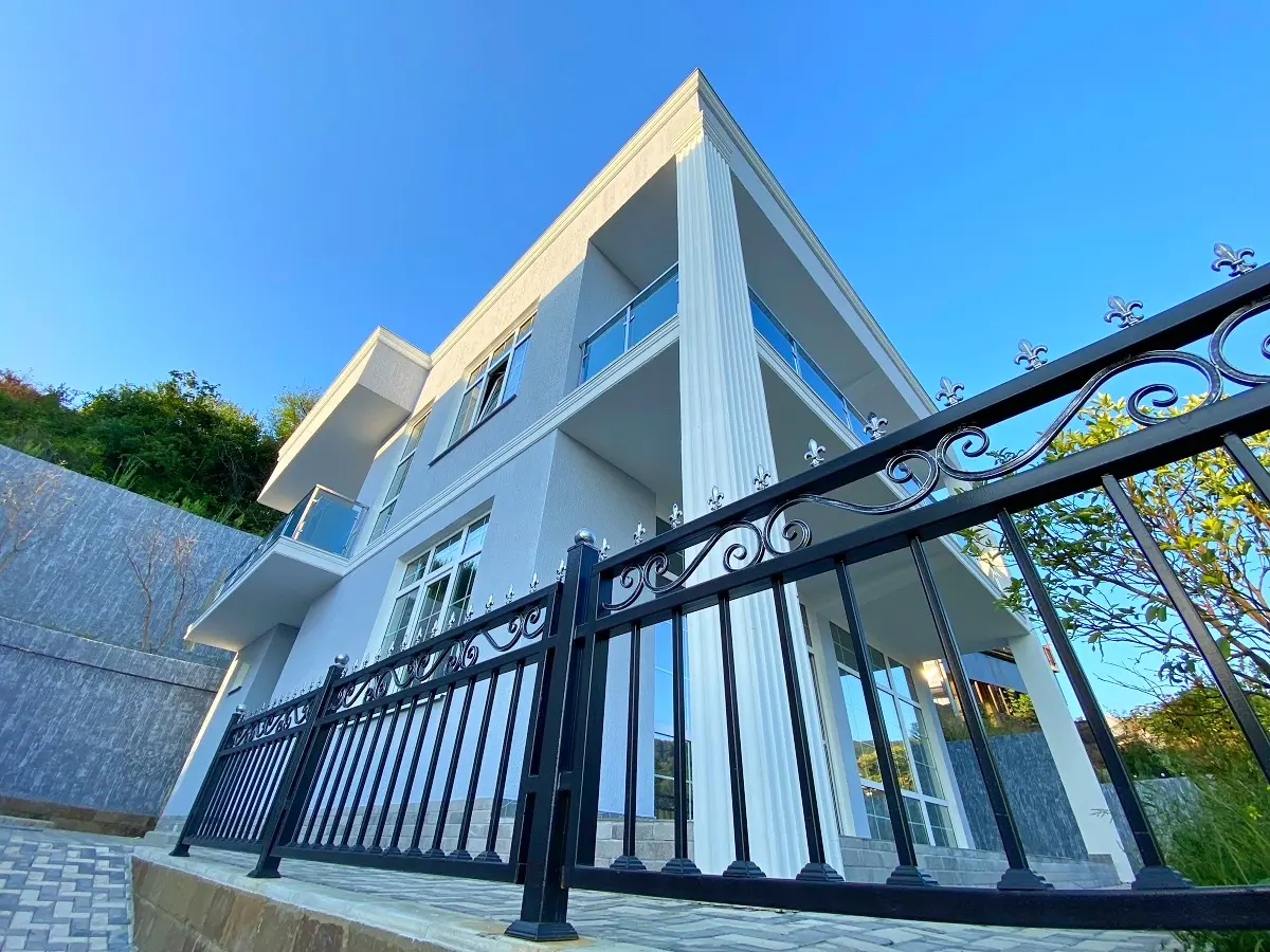 Коттеджи с видом на море