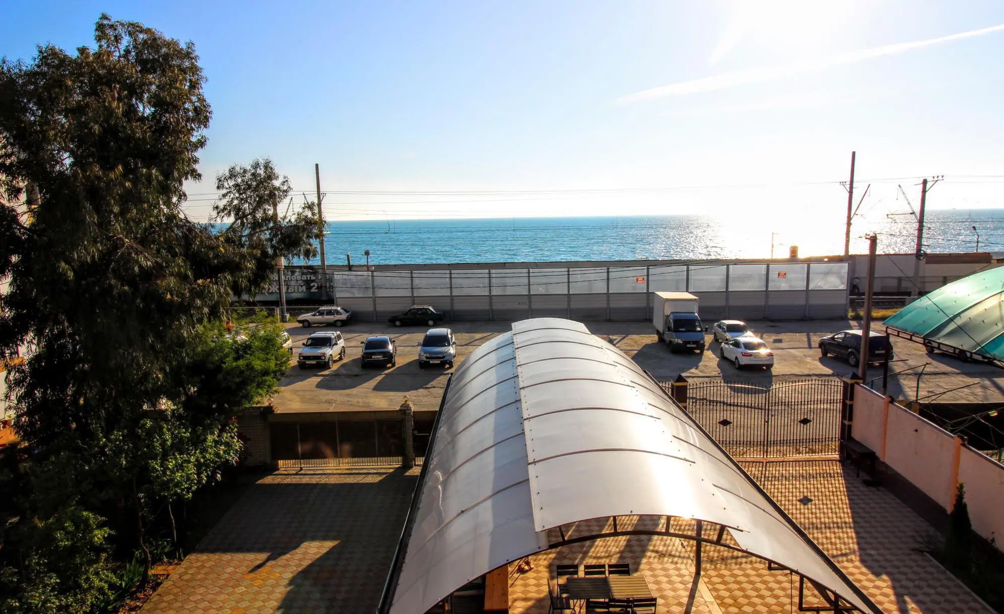 Отель на первой береговой линии