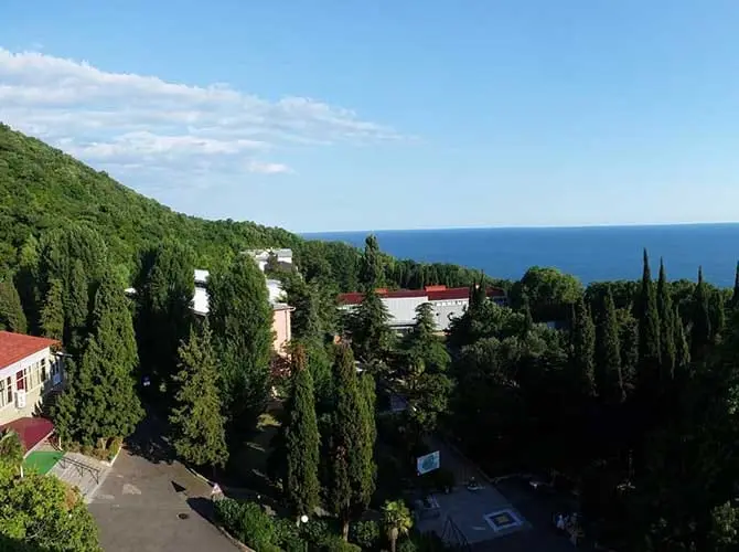 Гостиница у берега моря