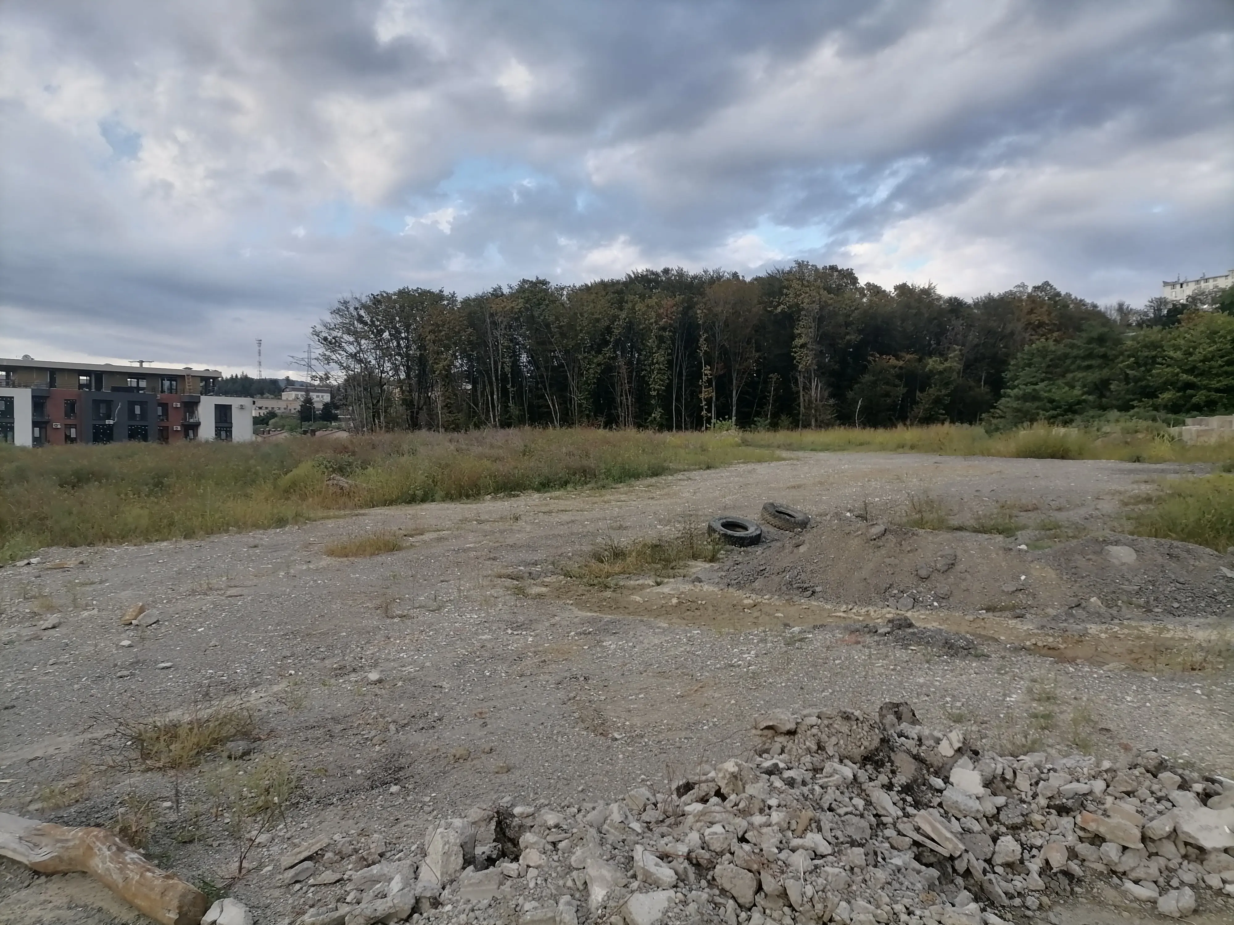 УЧАСТОК ПОД ТОРГОВЫЙ ЦЕНТР