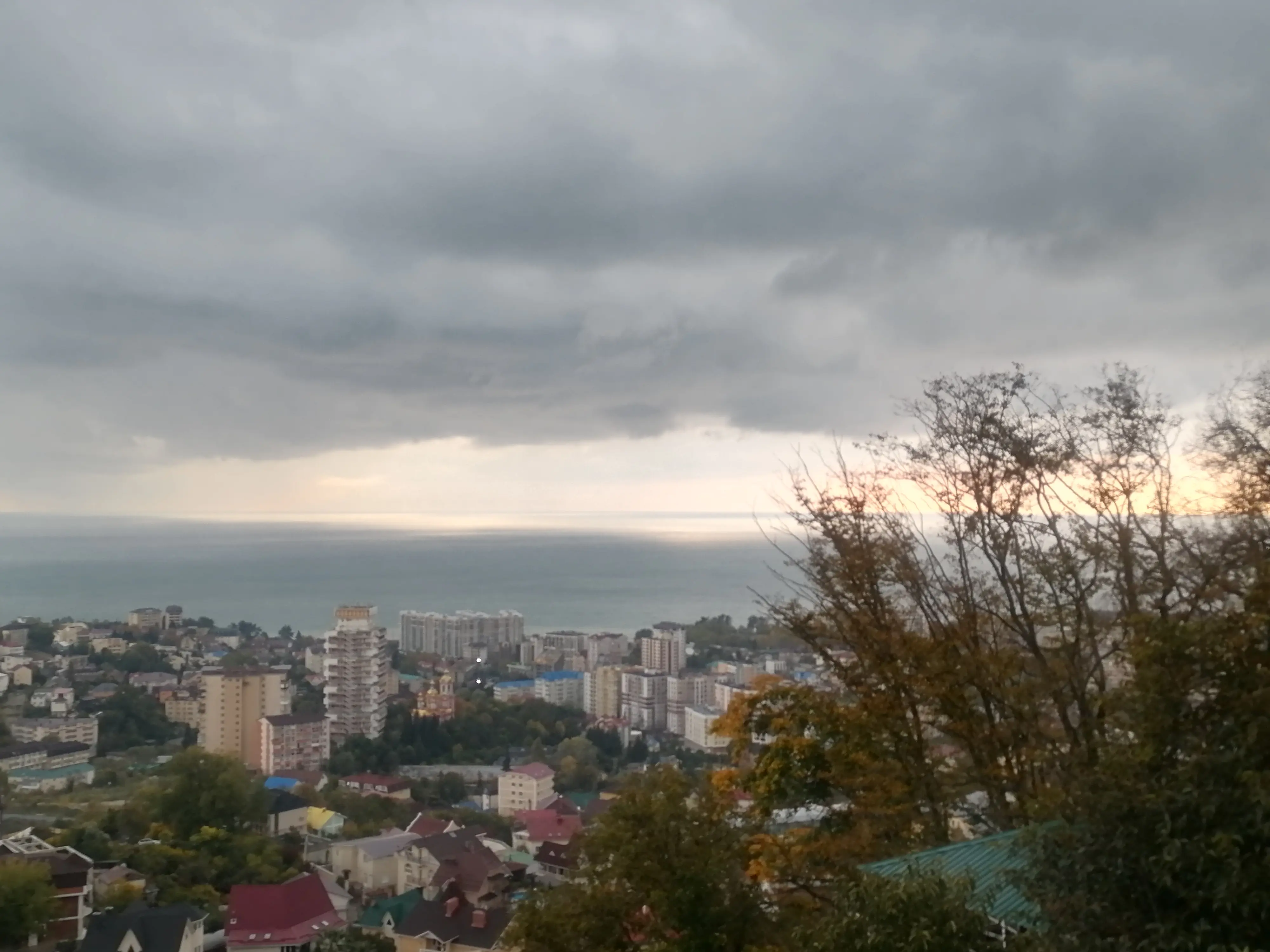 Роскошный участок с видом на море и разрешени...