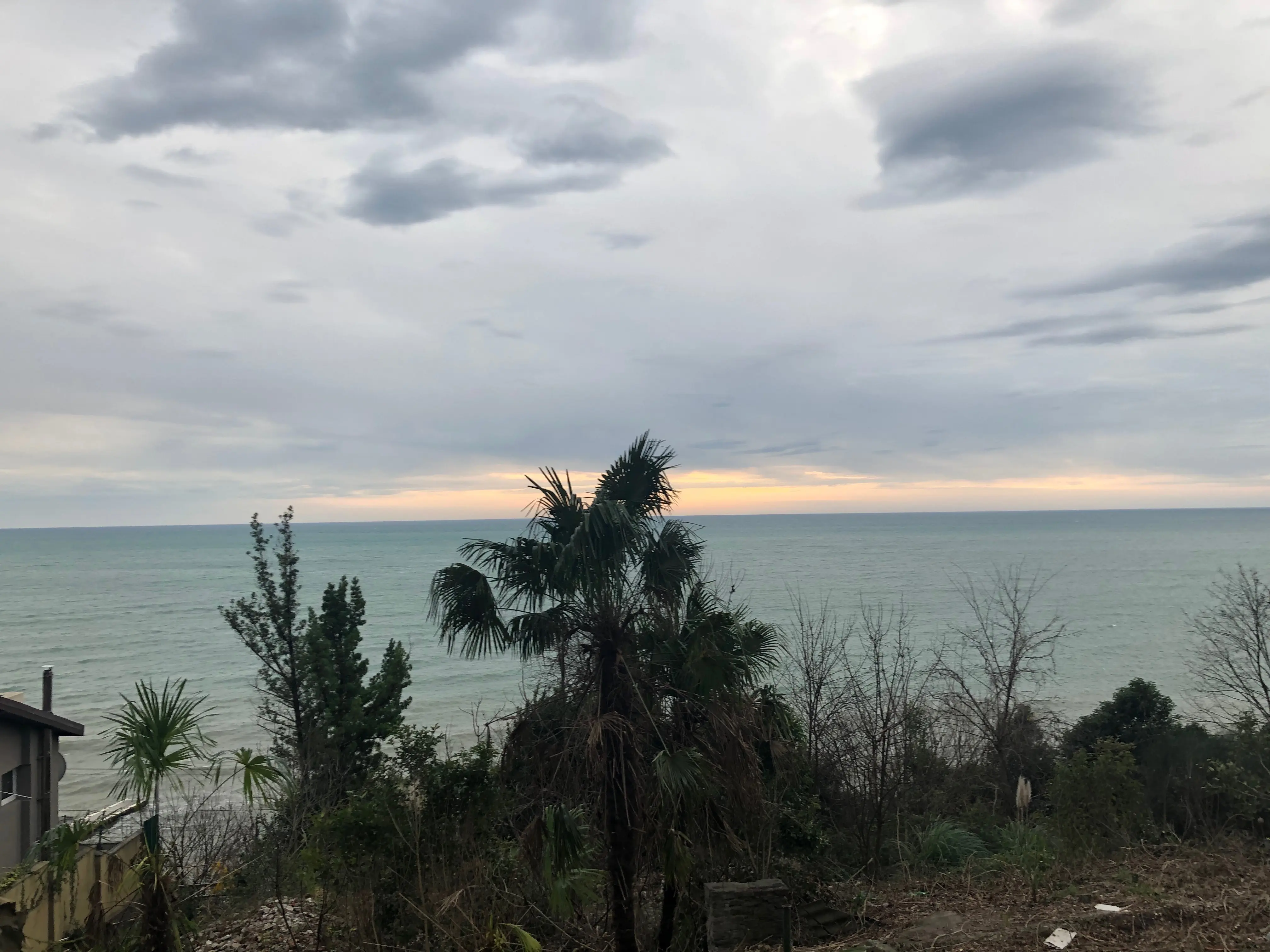 Участок 62 сотки с собственным морем