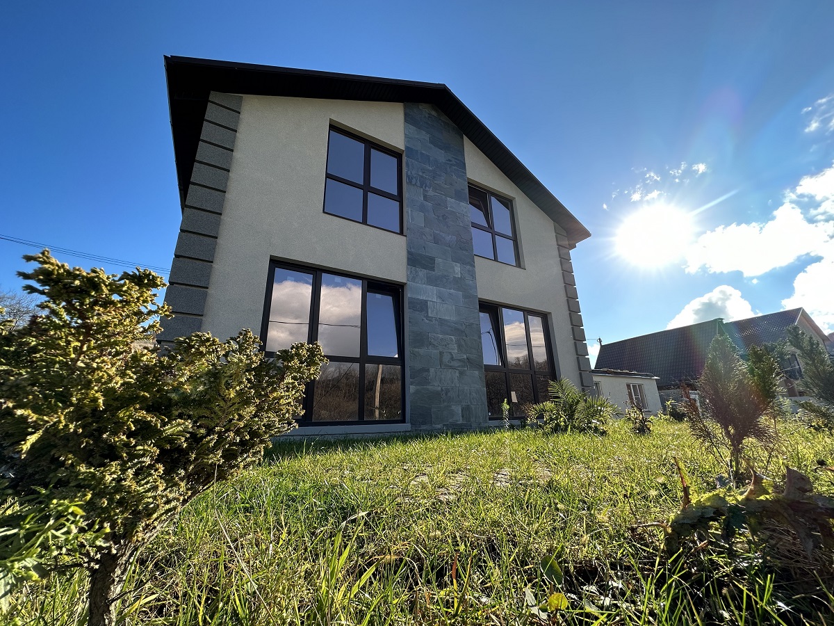 Загородный новый дом