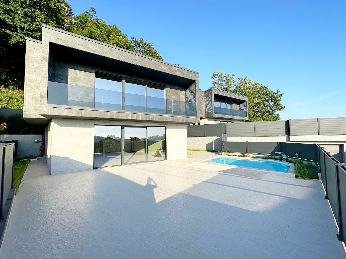 Дом в коттеджном поселке