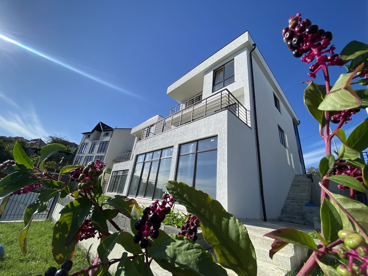 Коттедж с красивым видом