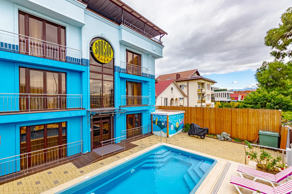 БУТИК-ОТЕЛЬ В СИРИУСЕ