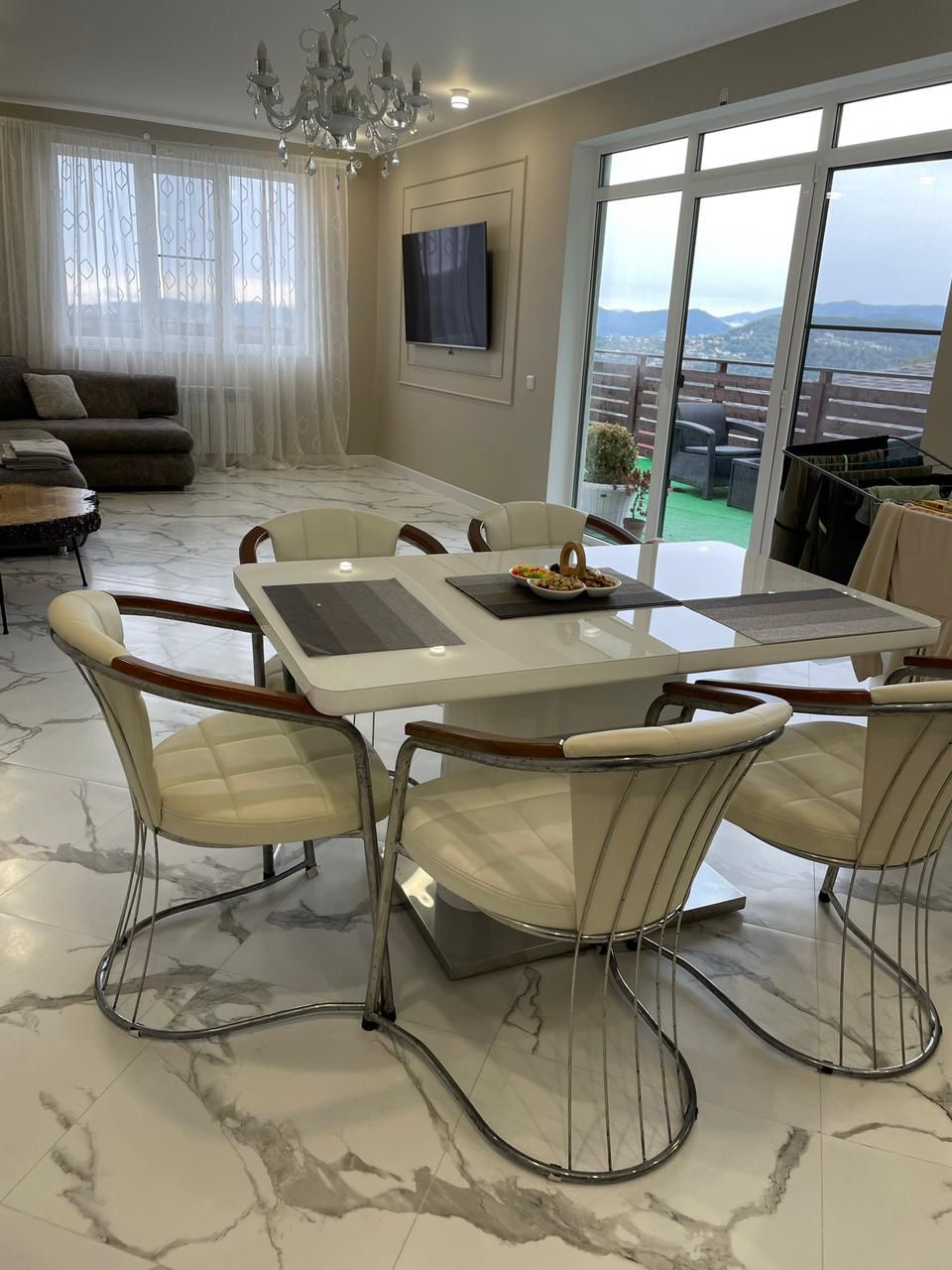 Дом с ремонтом 