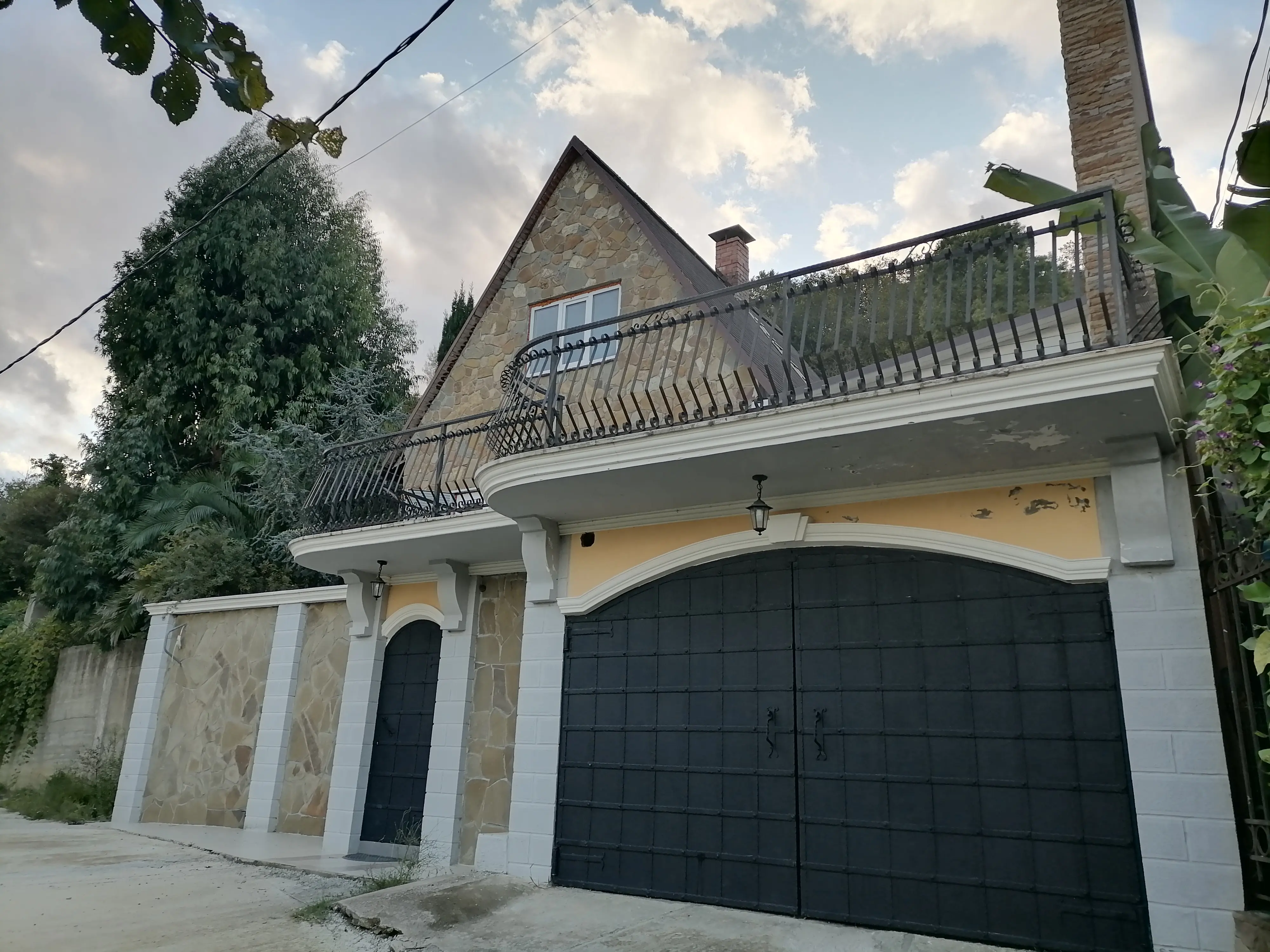 Загородный дом в Адлере с видом на горы