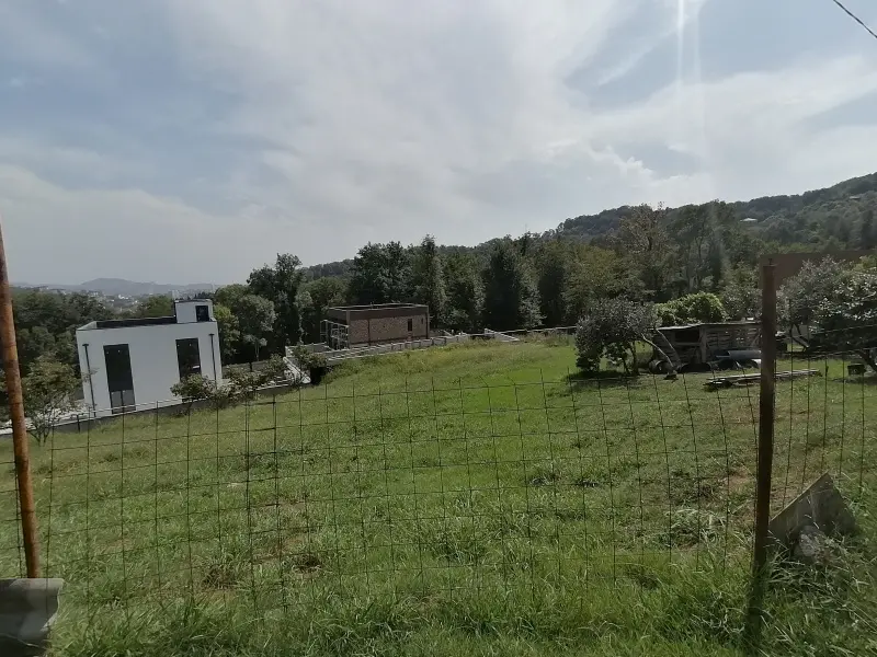 Участок с разрешением на строительство