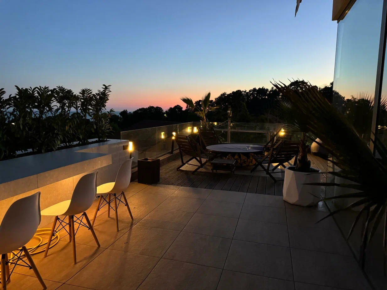 Элитный дом с бассейном и спа-комплексом в Ру...