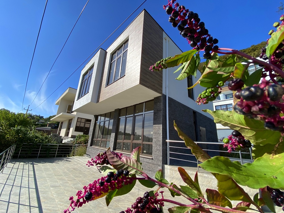 Дом с красивым видом на горы