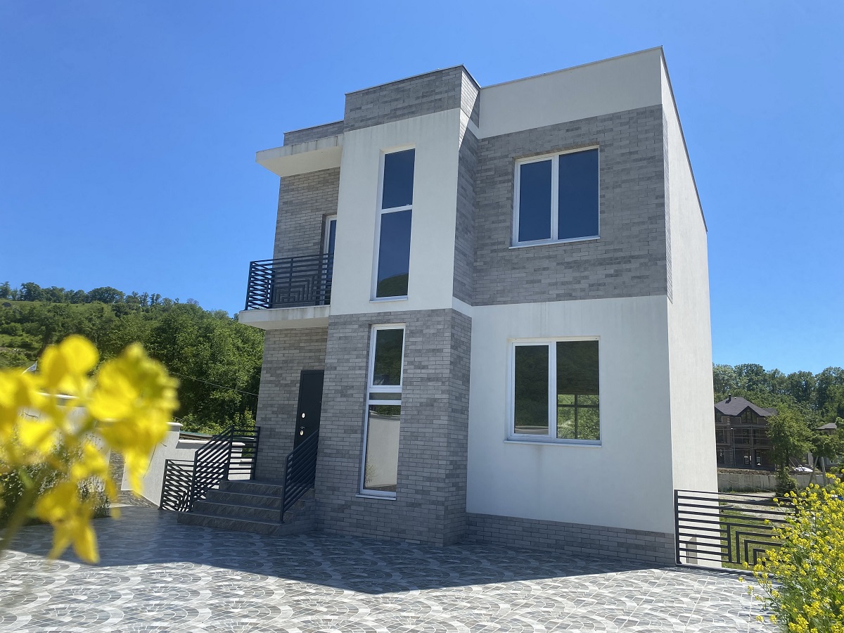 Новый современный дом