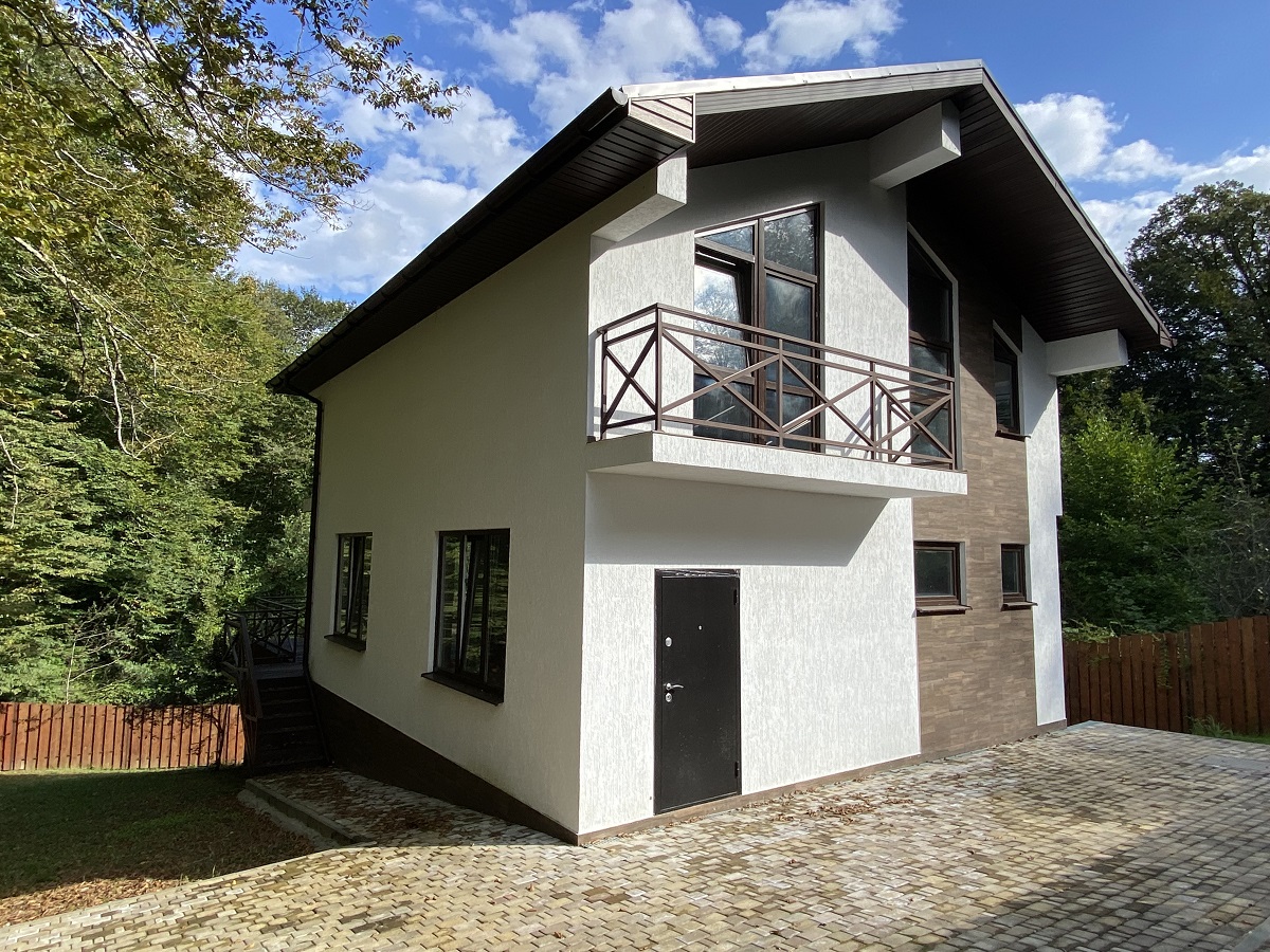 Дом у леса и речки