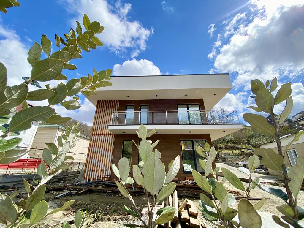 Дом в уеденённом месте в центре Сочи