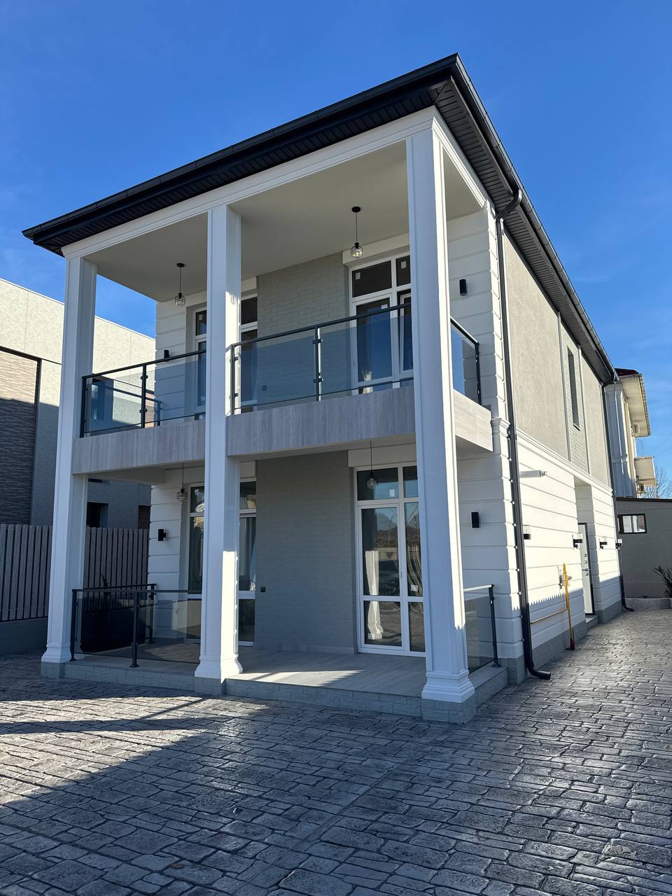 аргономичный двух этажный дом 