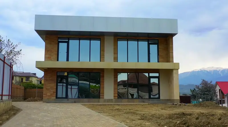 Дом недалеко от моря.