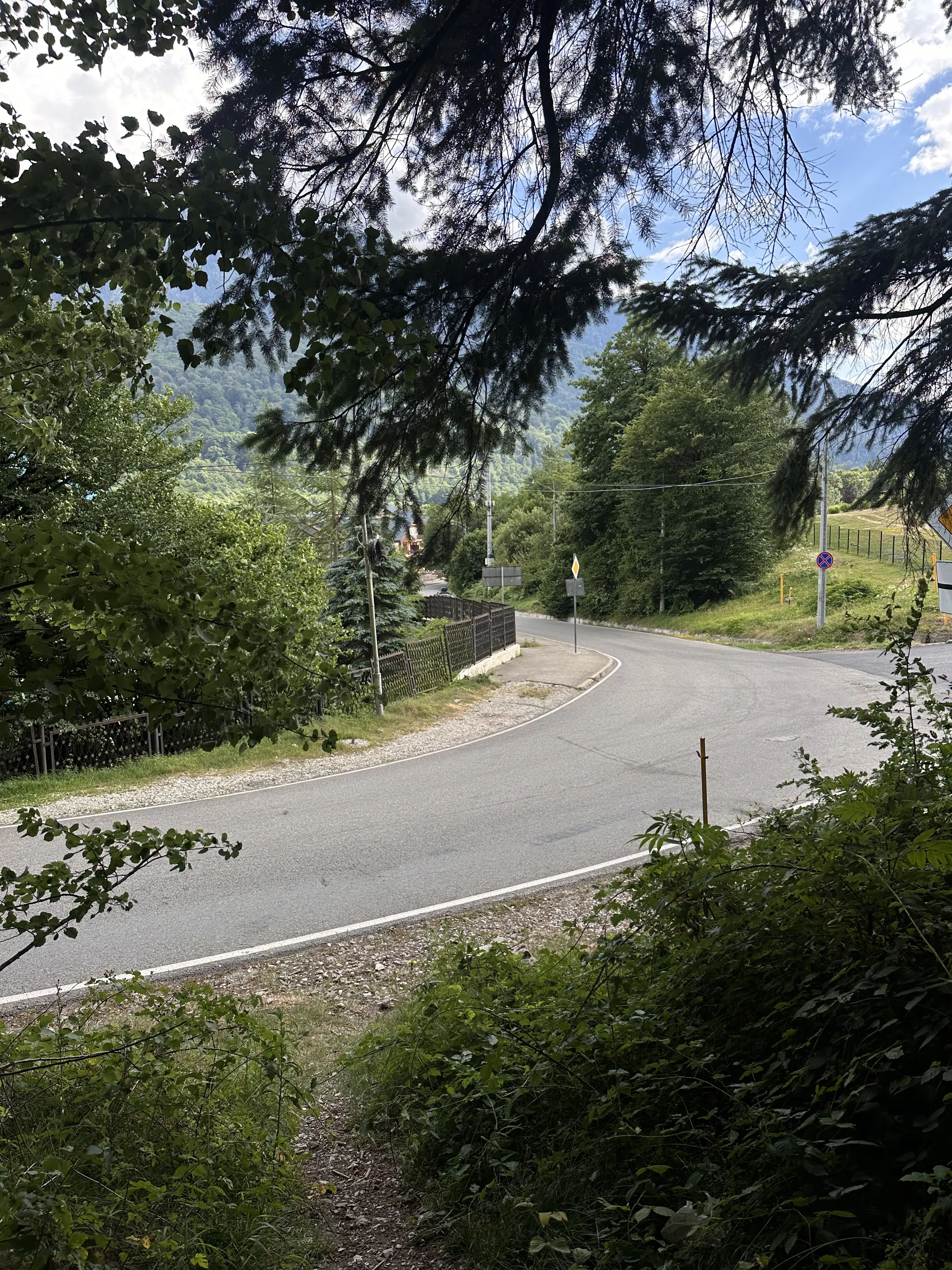 Участок в Красной Поляне под строительство го...