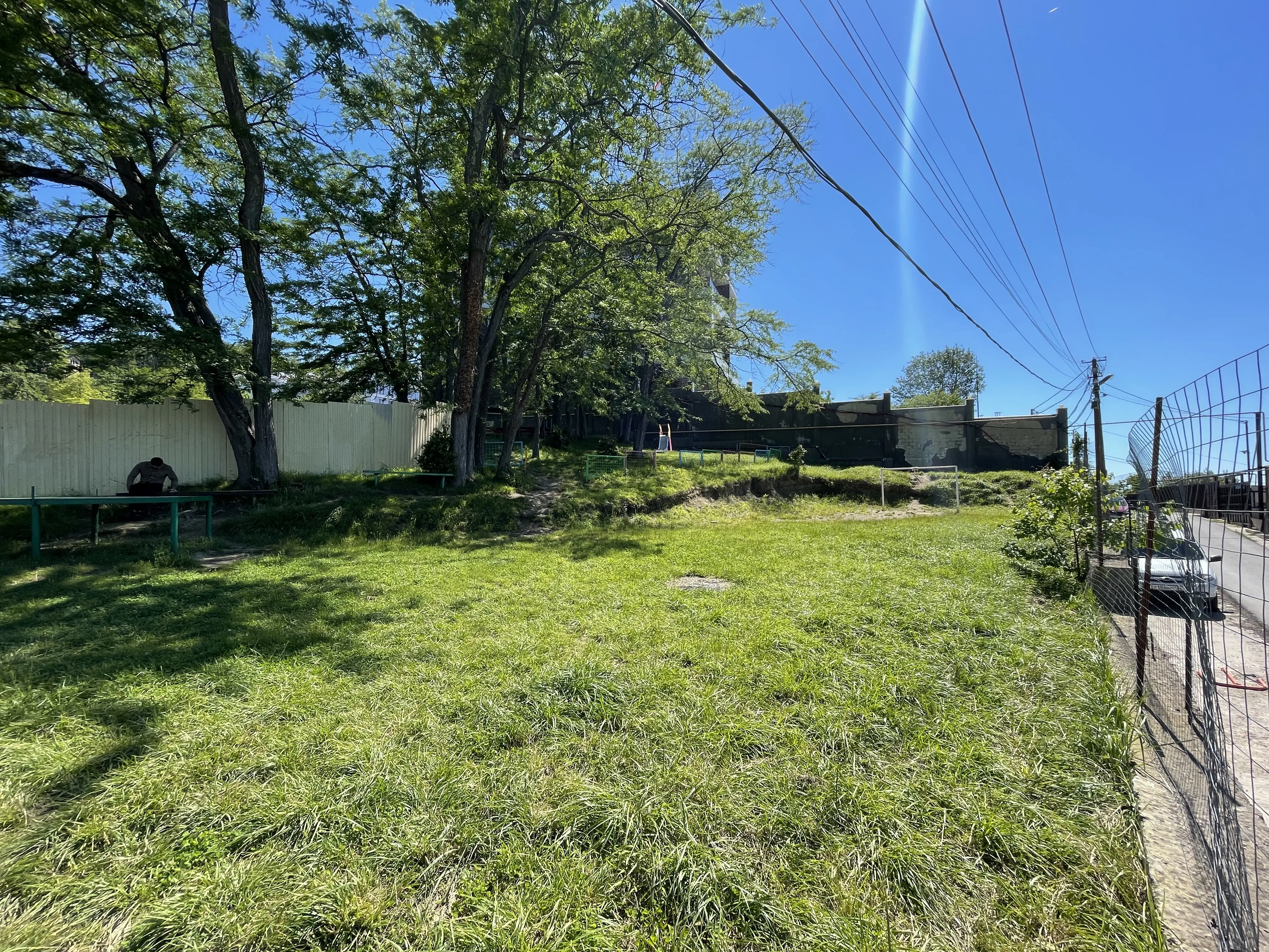 Участок с видом на горы