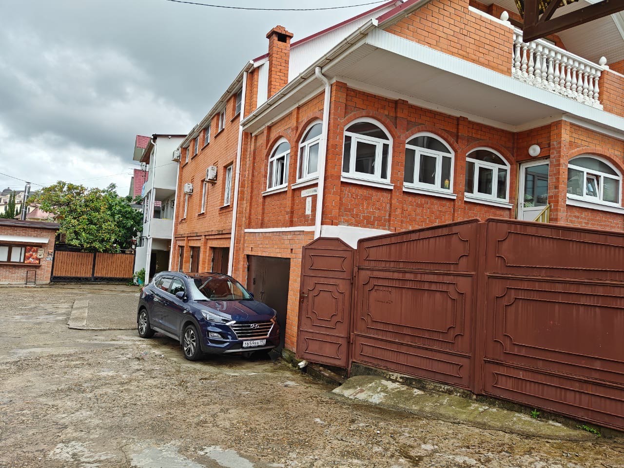 Готовый дом с ремонтом бассейном и баней