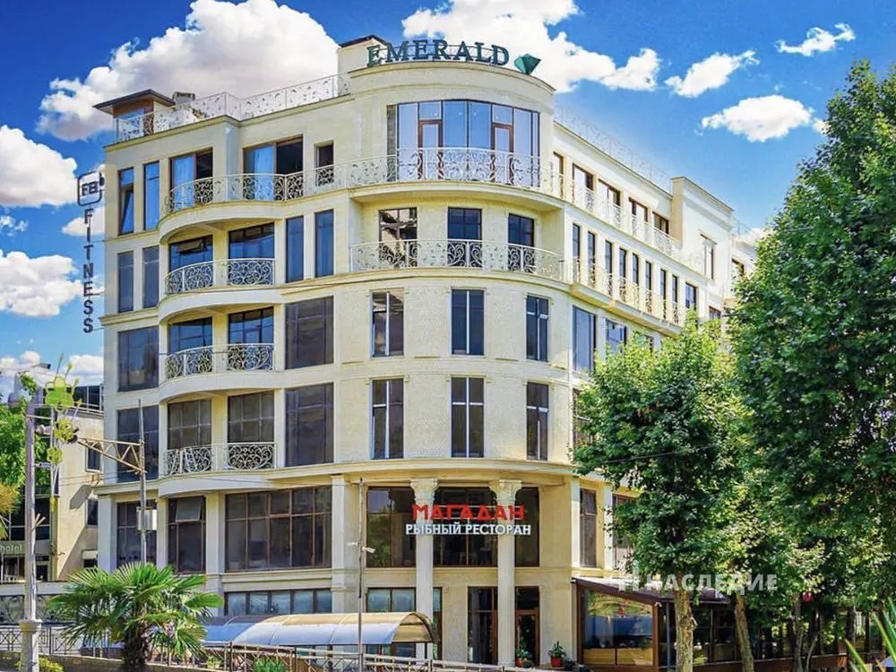 АК  Эмеральд