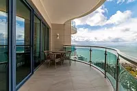 Элитная квартира с видом на море 