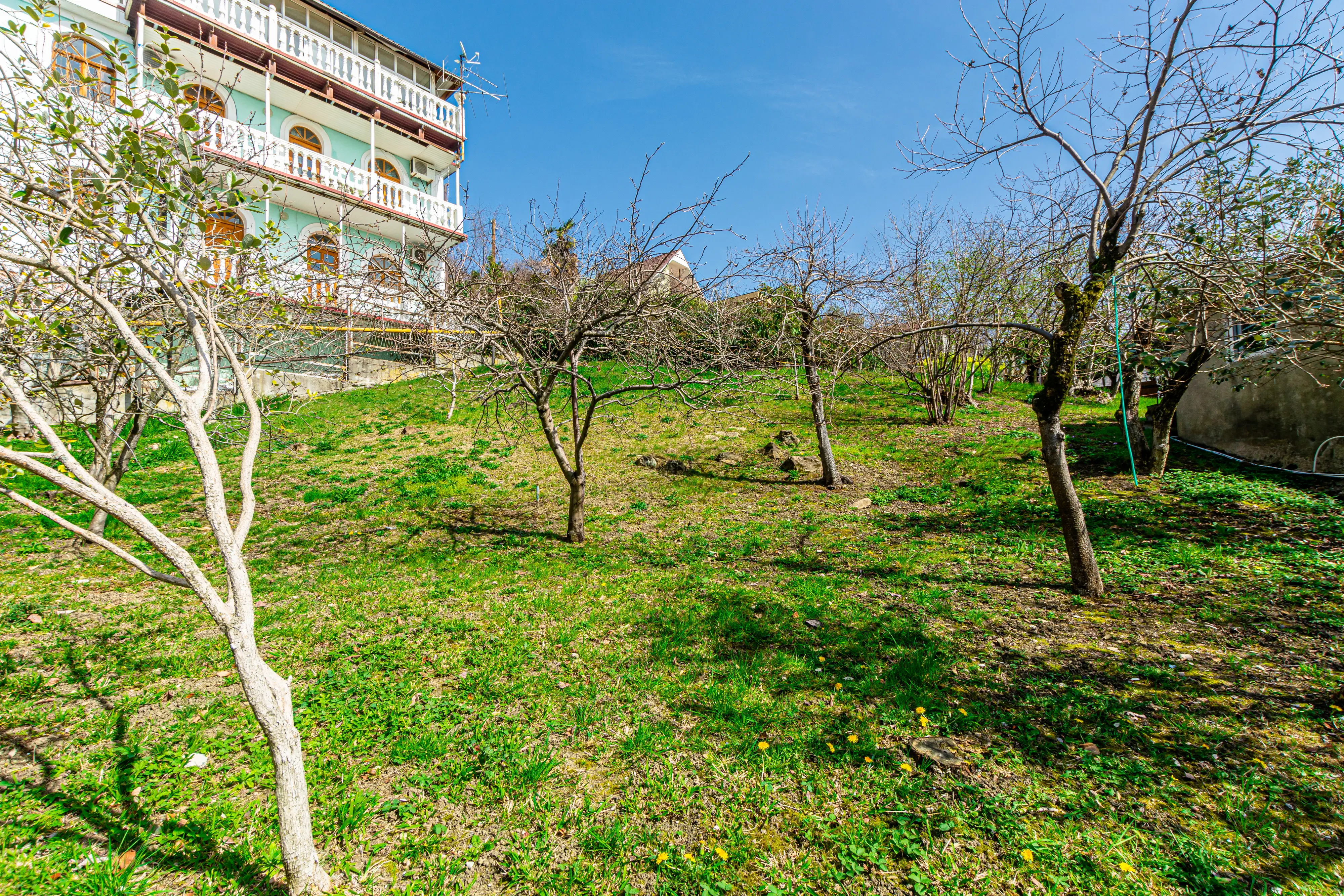 Участок возле моря