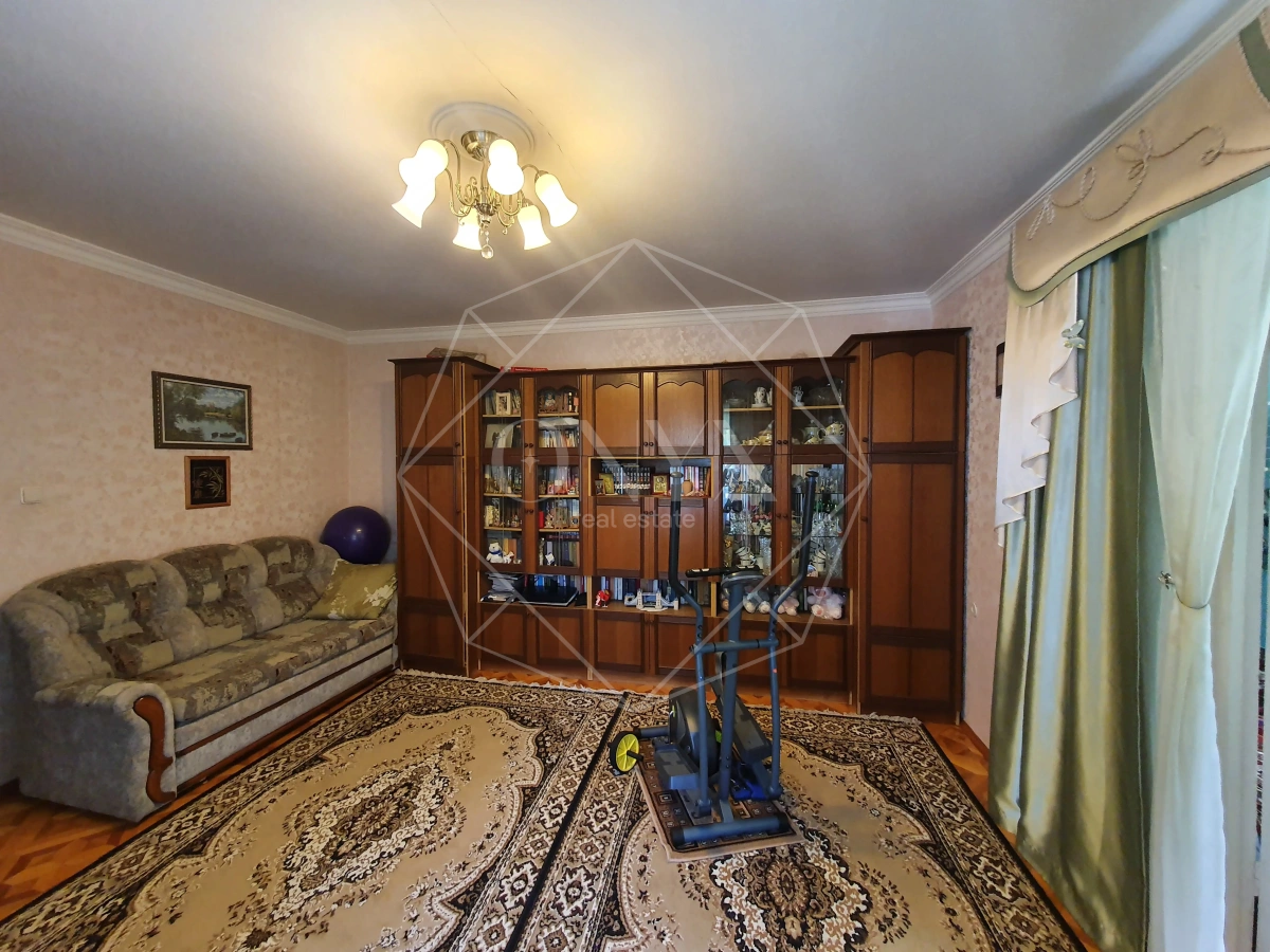 Продам большую квартиру