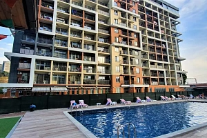 Роскошная квартира с дизайнерским ремонтом на...