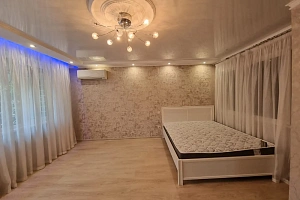 Четырех-комнатная квартира с ремонтом