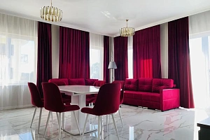 Когда заполярные звёзды - отражаются в окнах...