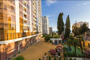 Полноценная трехкомнатная квартира у моря