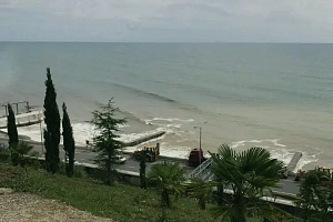 участок у моря