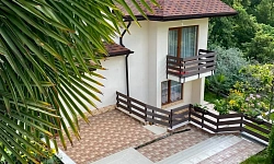 Дом на Ахун