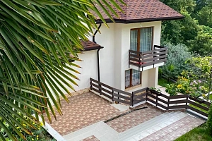 Дом на Ахун