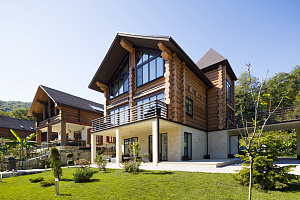 ДОМ ИЗ ОЦИЛИНДРОВАННОГО БРЕВНА 