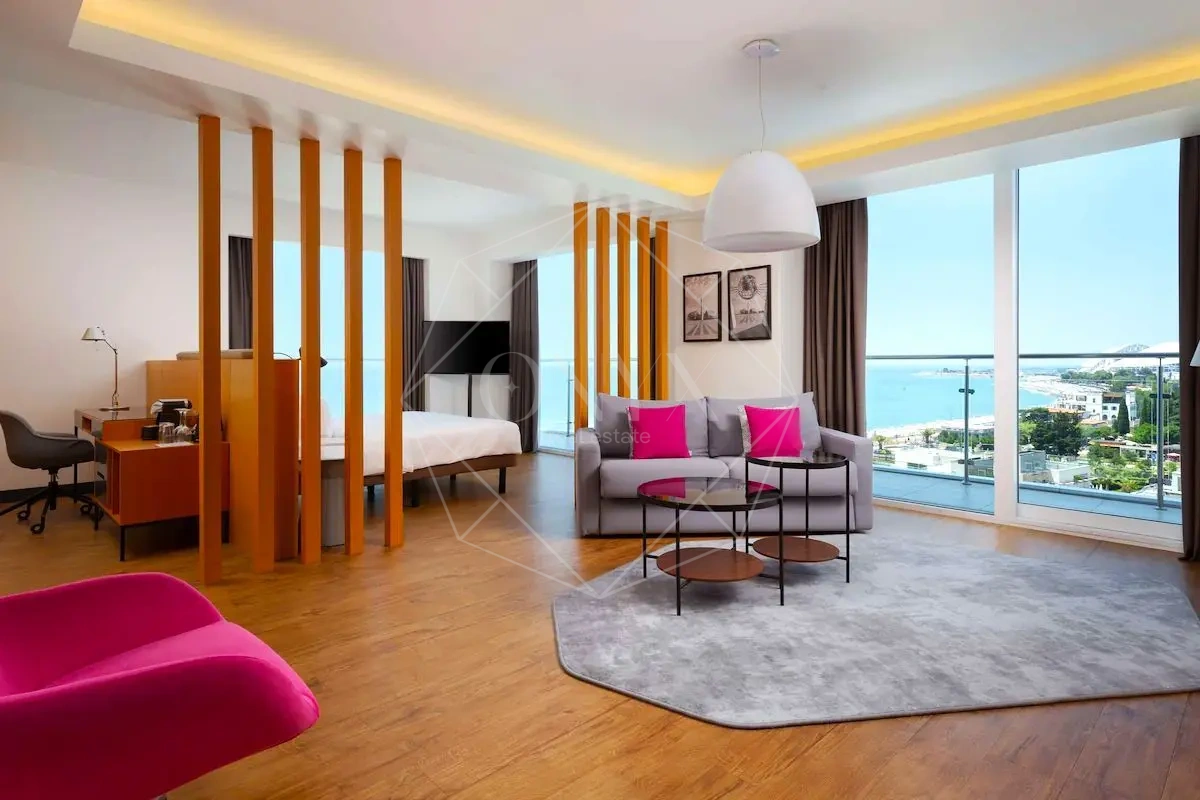 Апартаменты в Radisson Collection на берегу моря 