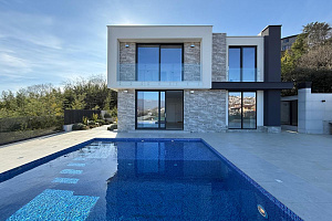 Новый дом с ремонтом и мебелью