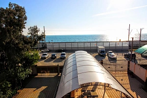 Отель на первой береговой линии