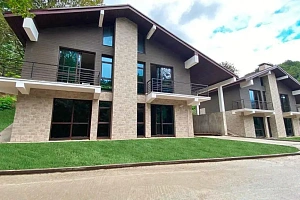 Коттеджный поселок на Красной Поляне