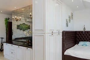 Видовая квартира-студия в городе Сочи