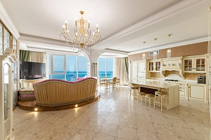 Просторная квартира в Сочи