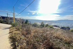 Участок с разрешением на строительство 3-х до...