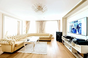 Квартира в доме элит класса.