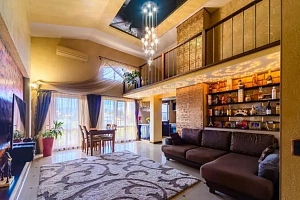 Уникальная двухуровневая квартира в центре го...