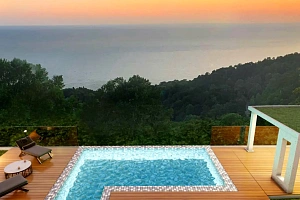 Коттедж с прямым видом на море