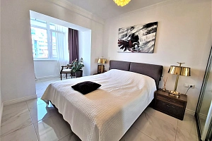 Квартира с дизайнерским ремонтом на Макаренко...